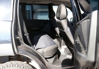 Подержанный автомобиль Chevrolet Niva 2011 года (11 фото)