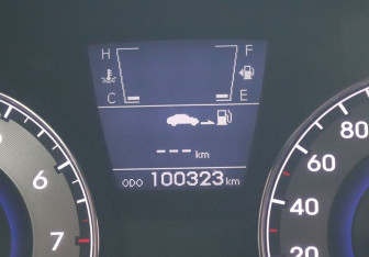 Подержанный автомобиль Hyundai Solaris Sedan 2013 года (17 фото)