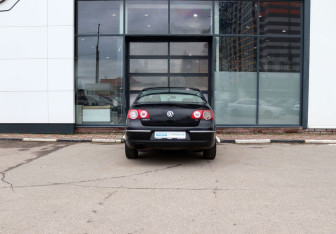 Подержанный автомобиль Volkswagen Passat Sedan 2008 года (4 фото)