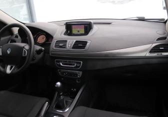 Подержанный автомобиль Renault Megane Wagon 2012 года (14 фото)