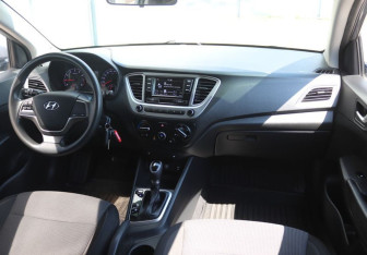 Подержанный автомобиль Hyundai Solaris Sedan 2019 года (14 фото)