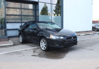 Подержанный автомобиль Mitsubishi Lancer Sedan 2007 года (7 фото)