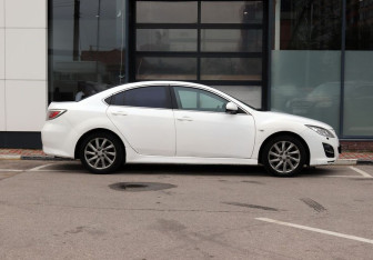 Подержанный автомобиль Mazda 6 Sedan 2010 года (5 фото)