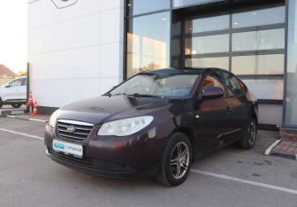 Подержанный автомобиль Hyundai Elantra Sedan 2008 года (1 фото)