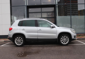 Подержанный автомобиль Volkswagen Tiguan 2013 года (6 фото)