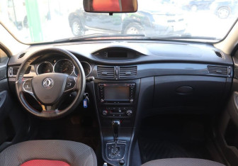 Подержанный автомобиль DongFeng H30 Cross 2016 года (14 фото)