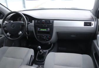 Подержанный автомобиль Chevrolet Lacetti Sedan 2011 года (13 фото)