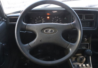 Подержанный автомобиль LADA (ВАЗ) 2107 2002 года (17 фото)