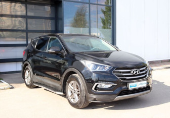 Подержанный автомобиль Hyundai Santa Fe 2017 года (2 фото)