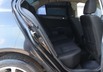 Подержанный автомобиль Mitsubishi Lancer Sedan 2007 года (11 фото)