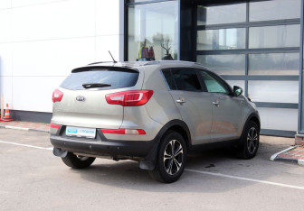 Подержанный автомобиль Kia Sportage 2011 года (6 фото)