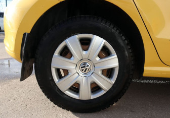 Подержанный автомобиль Volkswagen Polo Hatchback 2011 года (9 фото)