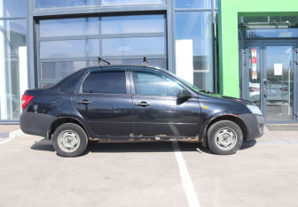 Подержанный автомобиль LADA (ВАЗ) Granta Sedan 2012 года (6 фото)