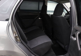 Подержанный автомобиль LADA (ВАЗ) Granta Sedan 2013 года (10 фото)