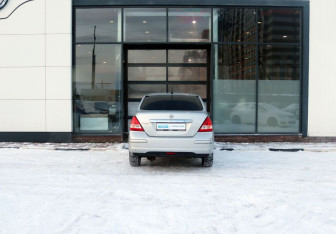 Подержанный автомобиль Nissan Tiida Sedan 2008 года (4 фото)