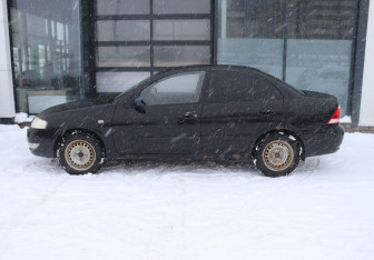 Подержанный автомобиль Nissan Almera Classic 2006 года (2 фото)