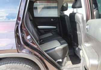 Подержанный автомобиль Nissan X-Trail 2012 года (11 фото)
