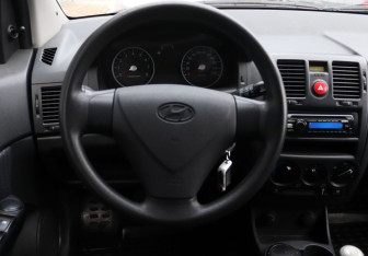Подержанный автомобиль Hyundai Getz 2008 года (16 фото)
