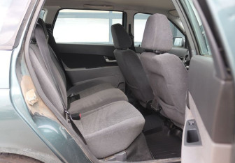 Подержанный автомобиль LADA (ВАЗ) Priora Wagon 2010 года (11 фото)