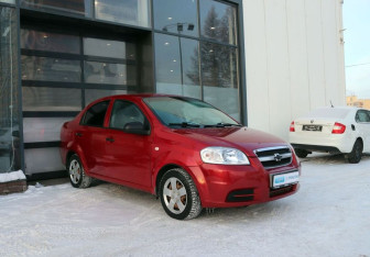 Подержанный автомобиль Chevrolet Aveo Sedan 2007 года (7 фото)