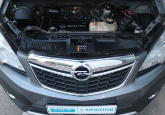 Подержанный автомобиль Opel Mokka 2014 года (9 фото)
