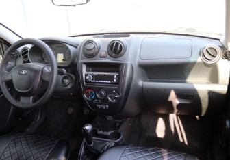 Подержанный автомобиль LADA (ВАЗ) Granta Sedan 2013 года (12 фото)