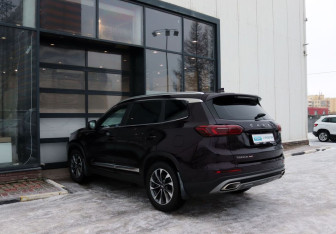 Подержанный автомобиль Chery Tiggo 8 Pro 2022 года (3 фото)