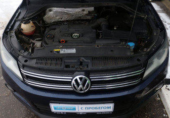 Подержанный автомобиль Volkswagen Tiguan 2013 года (10 фото)