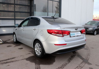 Подержанный автомобиль Kia Rio Sedan 2016 года (5 фото)