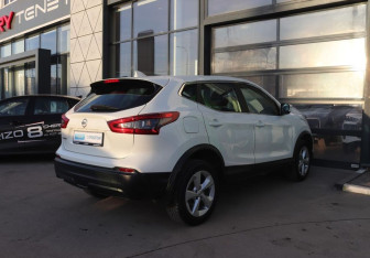 Подержанный автомобиль Nissan Qashqai 2019 года (5 фото)