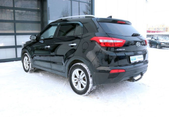 Подержанный автомобиль Hyundai Creta 2017 года (3 фото)