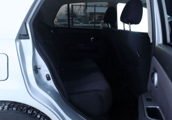 Подержанный автомобиль Nissan Tiida Sedan 2008 года (11 фото)