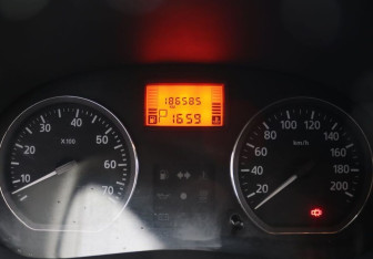 Подержанный автомобиль Nissan Almera Sedan 2014 года (17 фото)