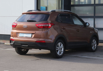 Подержанный автомобиль Hyundai Creta 2018 года (5 фото)