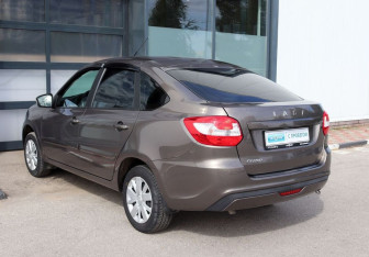 Подержанный автомобиль LADA (ВАЗ) Granta Liftback 2022 года (3 фото)