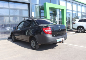 Подержанный автомобиль LADA (ВАЗ) Granta Sedan 2012 года (3 фото)