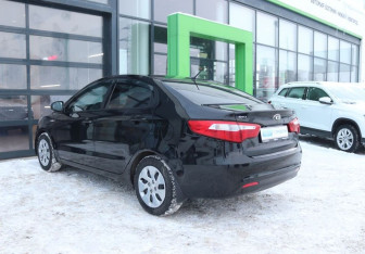 Подержанный автомобиль Kia Rio Sedan 2014 года (3 фото)