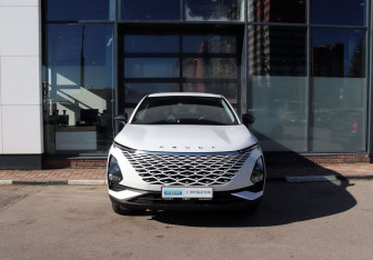 Подержанный автомобиль Omoda C5 2023 года (8 фото)