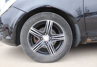 Подержанный автомобиль Opel Corsa 2008 года (9 фото)