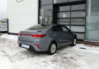 Подержанный автомобиль Kia Rio Sedan 2019 года (5 фото)