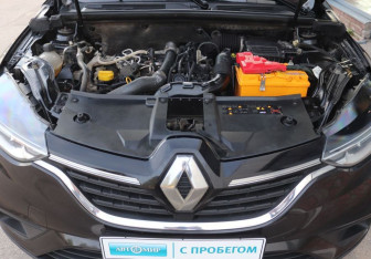 Подержанный автомобиль Renault Arkana 2019 года (9 фото)