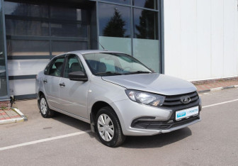 Подержанный автомобиль LADA (ВАЗ) Granta Sedan 2020 года (7 фото)