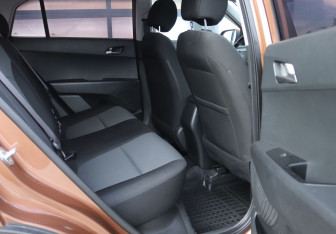 Подержанный автомобиль Hyundai Creta 2018 года (15 фото)
