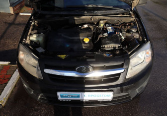 Подержанный автомобиль LADA (ВАЗ) Granta Sedan 2013 года (10 фото)