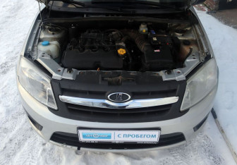 Подержанный автомобиль LADA (ВАЗ) Granta Liftback 2017 года (10 фото)