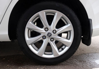 Подержанный автомобиль Changan Alsvin 2023 года (9 фото)