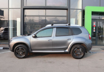 Подержанный автомобиль Nissan Terrano 2019 года (2 фото)