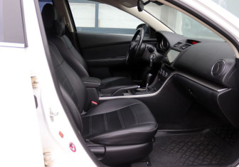 Подержанный автомобиль Mazda 6 Sedan 2010 года (10 фото)