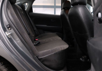 Подержанный автомобиль Hyundai Elantra Sedan 2008 года (13 фото)