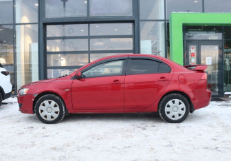 Подержанный автомобиль Mitsubishi Lancer Sedan 2008 года (2 фото)